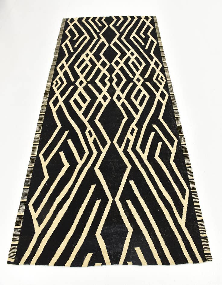 Detail image of 5' 8 x 7' 8  Hand Woven Kilim Modern Wool Rug