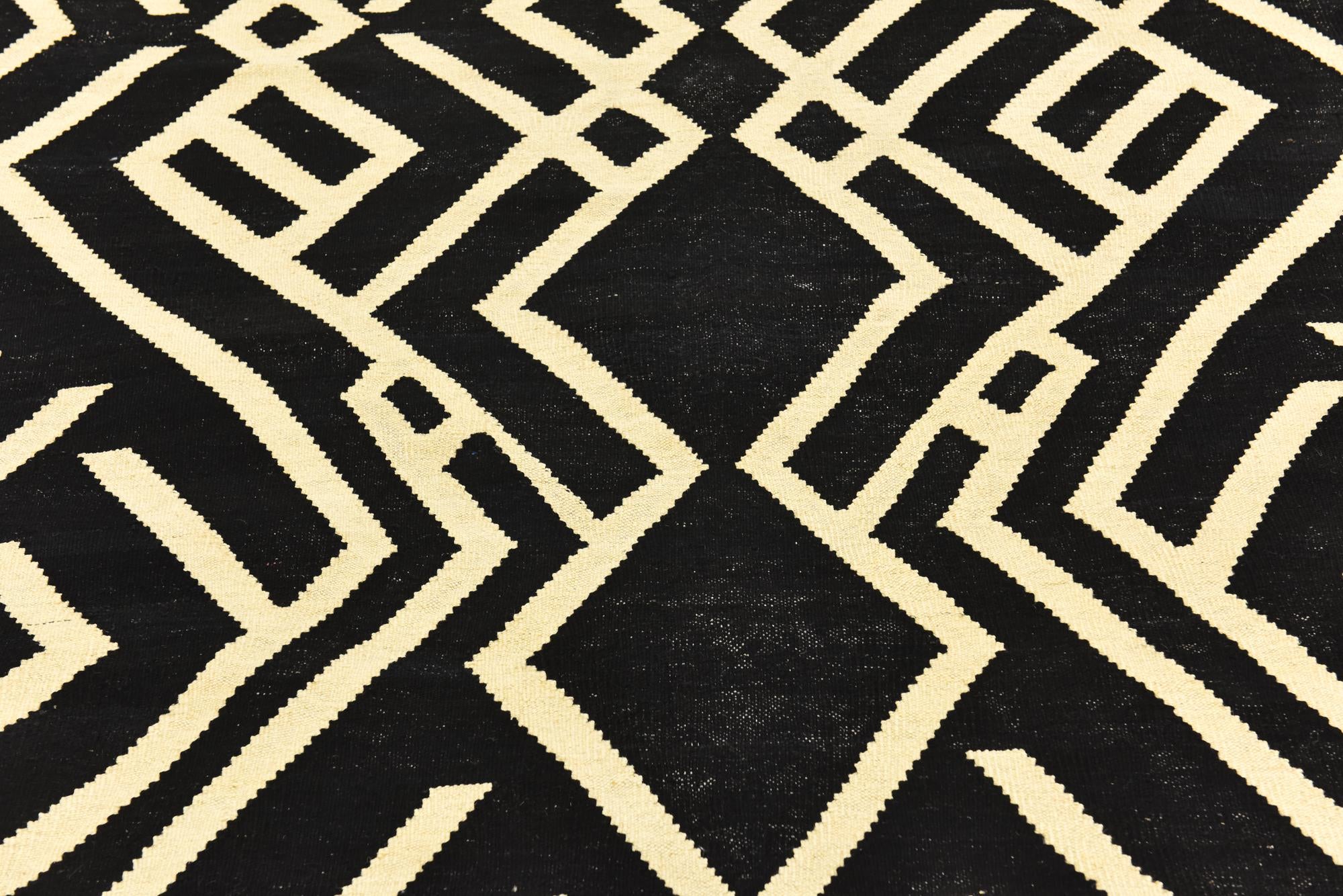 5' 8 x 7' 8 Hand Woven Kilim Modern Wool Rug