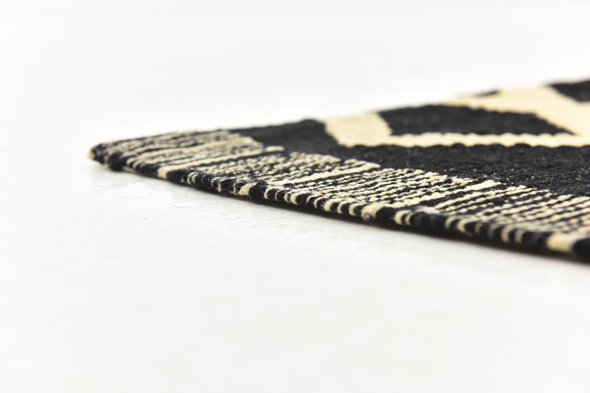 5' 8 x 7' 8 Hand Woven Kilim Modern Wool Rug