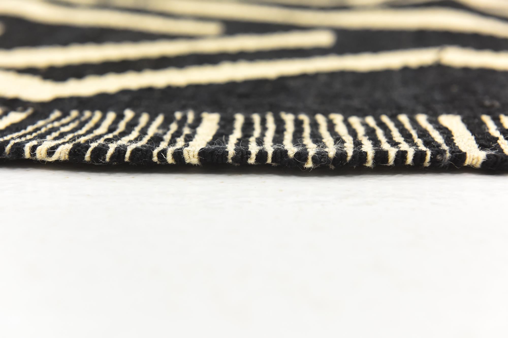 5' 8 x 7' 8 Hand Woven Kilim Modern Wool Rug