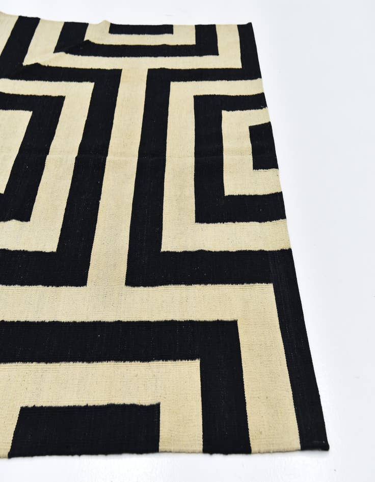 Detail image of 6' x 7' 8  Hand Woven Kilim Modern Wool Rug