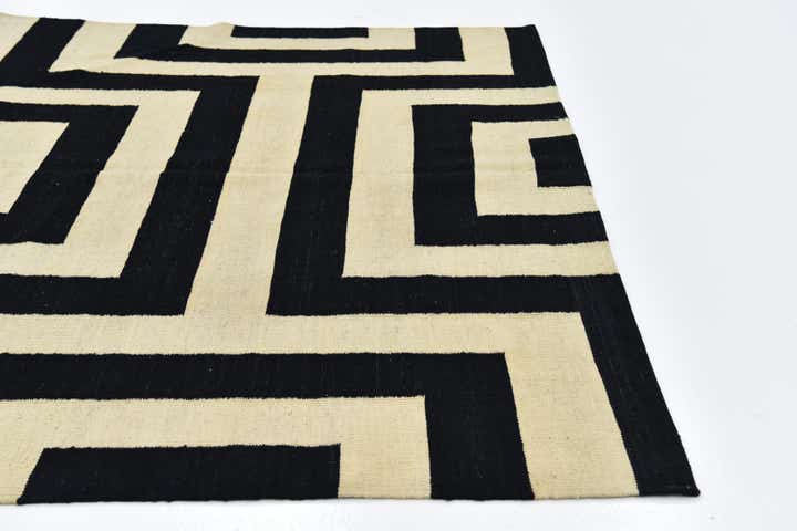 6' x 7' 8 Hand Woven Kilim Modern Wool Rug