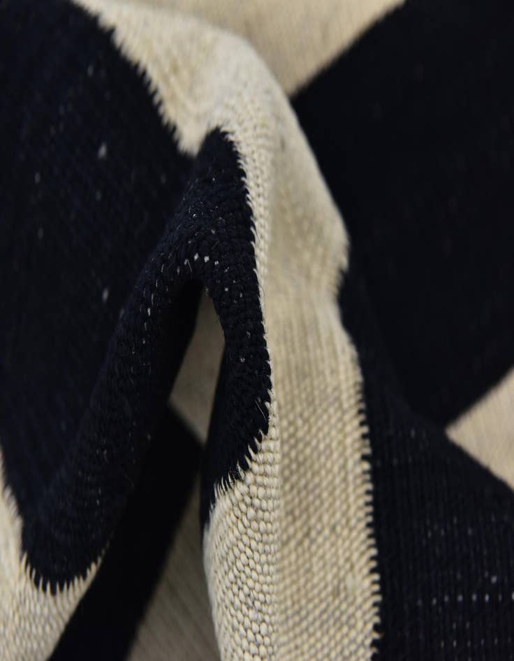 Detail image of 6' x 7' 8  Hand Woven Kilim Modern Wool Rug