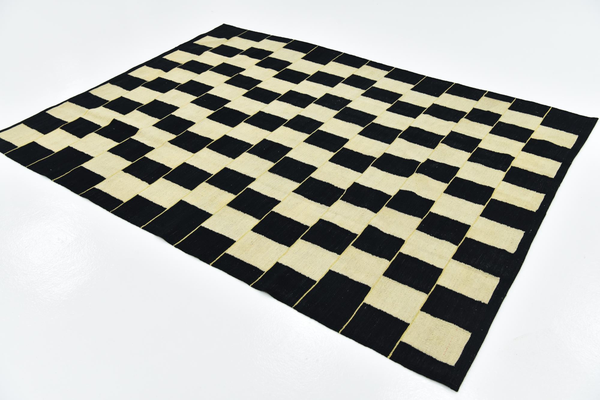 6' x 7' 10 Hand Woven Kilim Modern Wool Rug