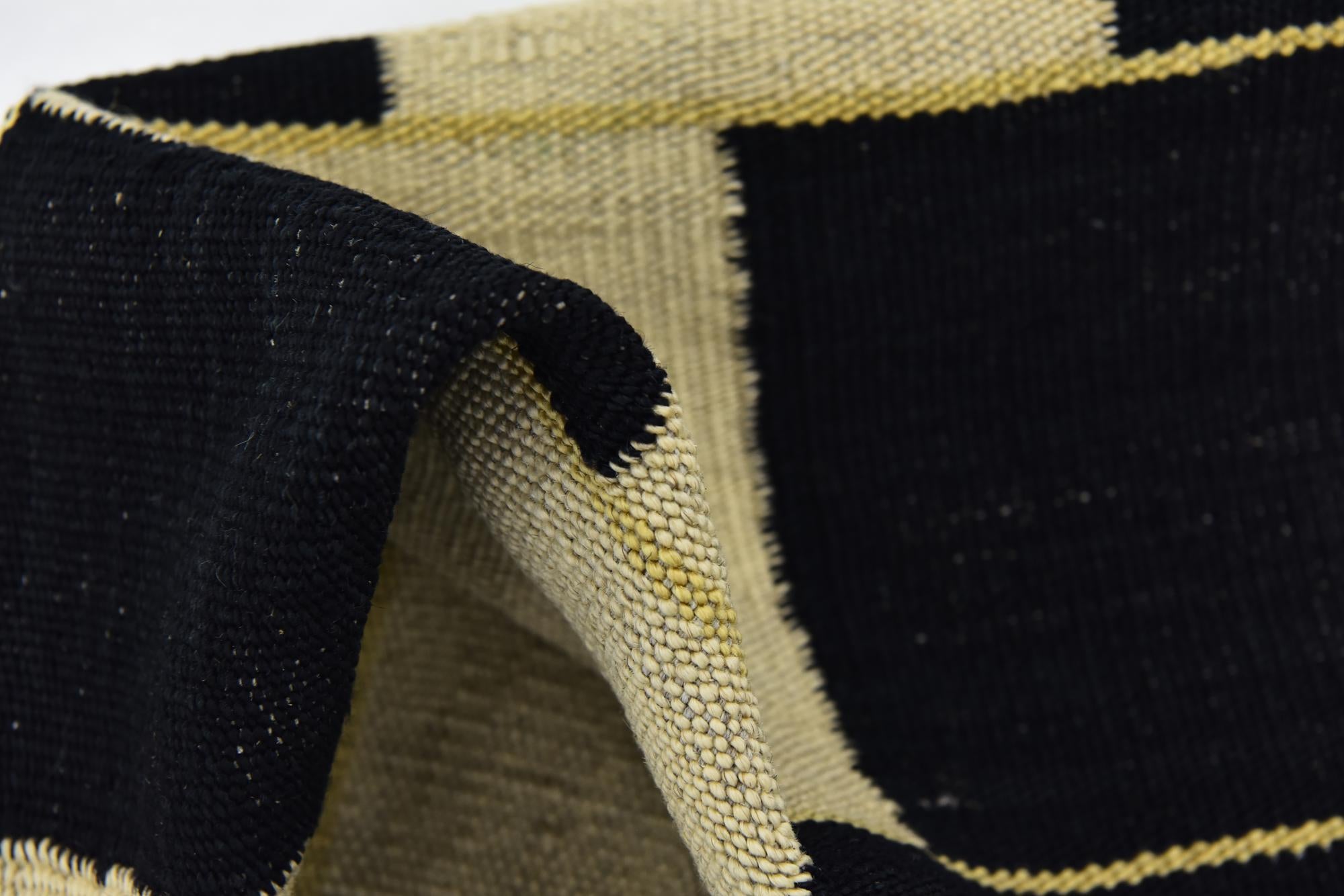 6' x 7' 10 Hand Woven Kilim Modern Wool Rug