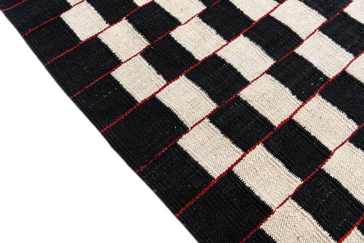 Detail image of 5' 9 x 7' 9 Hand Woven Kilim Modern Wool Rug