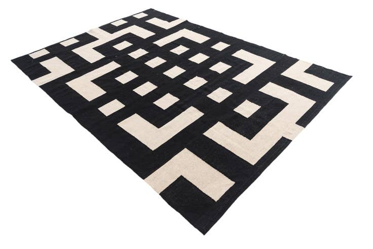 Detail image of 6' 9 x 9' 7 Hand Woven Kilim Modern Wool Rug