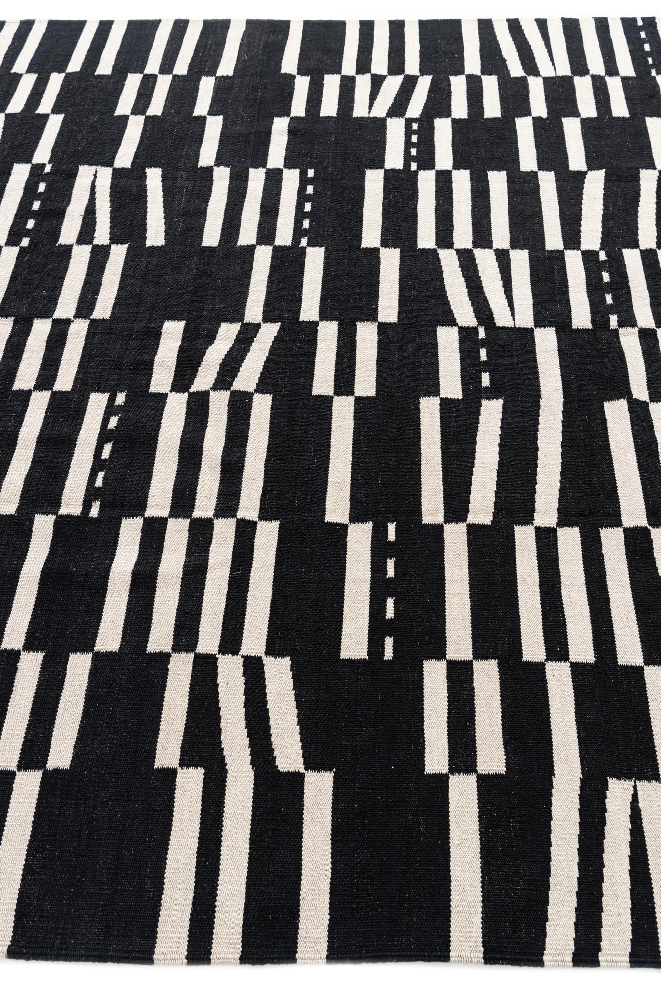 6' 10 x 9' 8 Hand Woven Kilim Modern Wool Rug