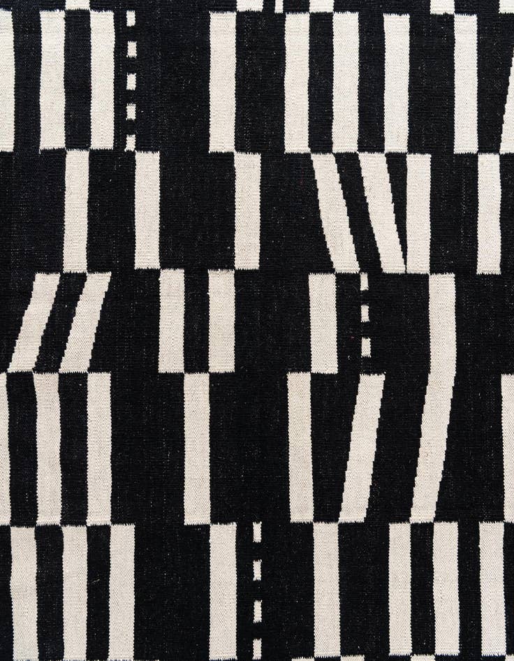 Detail image of 6' 10 x 9' 8  Hand Woven Kilim Modern Wool Rug