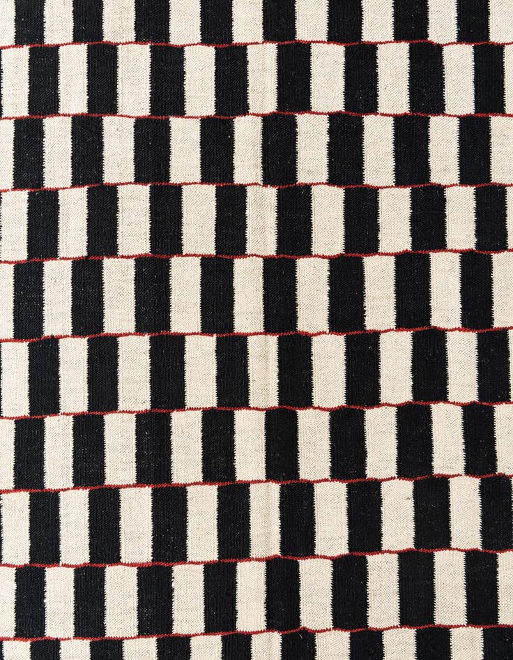Detail image of 5' 7 x 8'  Hand Woven Kilim Modern Wool Rug