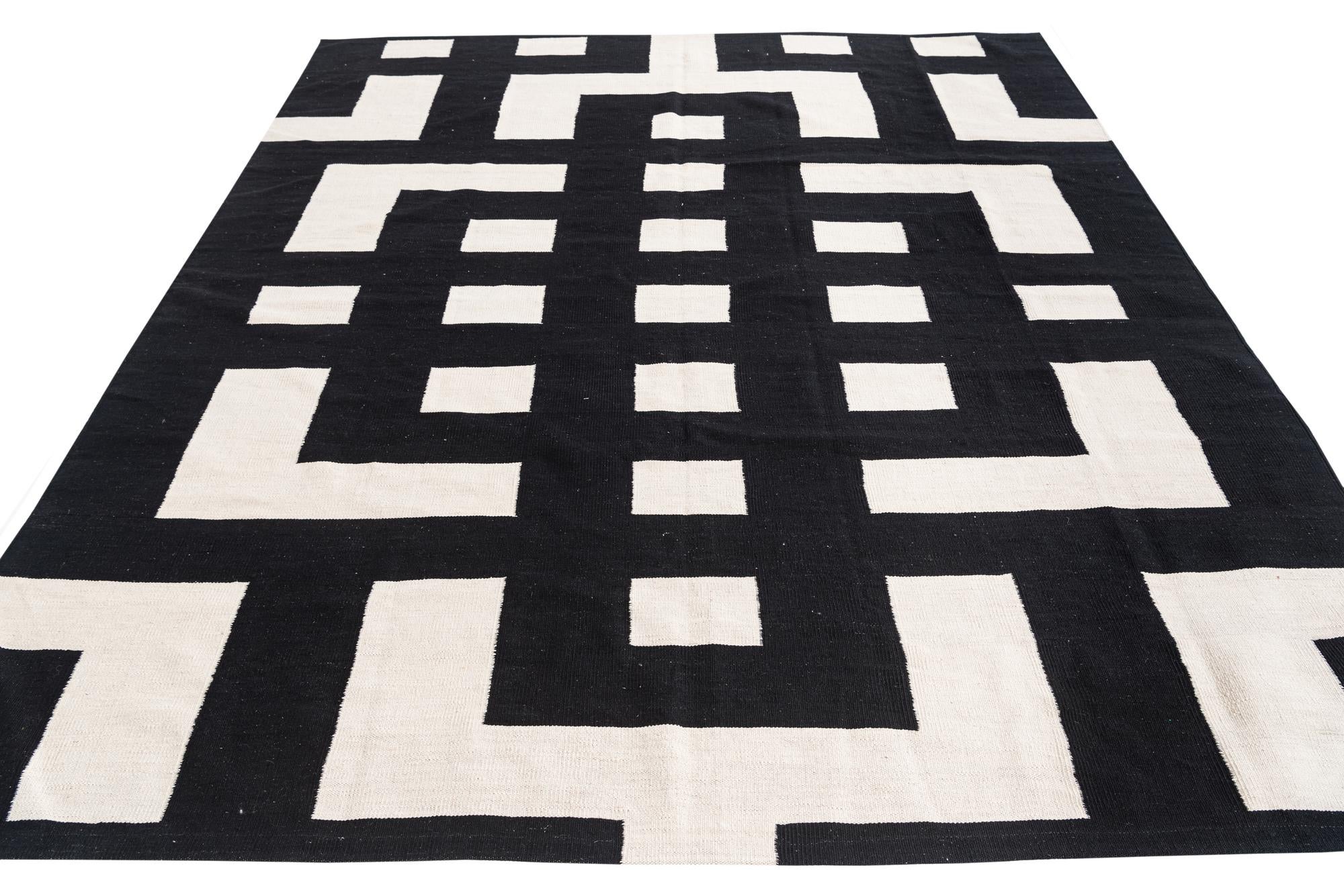 8' 2 x 9' 6 Hand Woven Kilim Modern Wool Rug