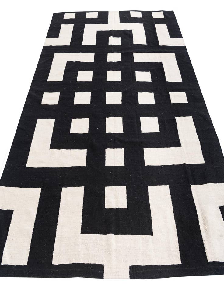 Detail image of 8' 2 x 9' 6 Hand Woven Kilim Modern Wool Rug