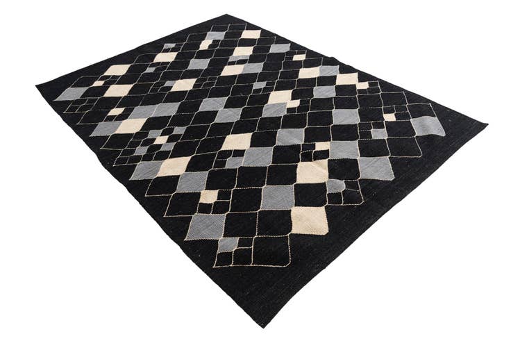 Detail image of 4' 10 x 6' 7 Hand Woven Kilim Modern Wool Rug