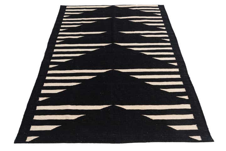4' 1 x 5' 7 Hand Woven Kilim Modern Wool Rug