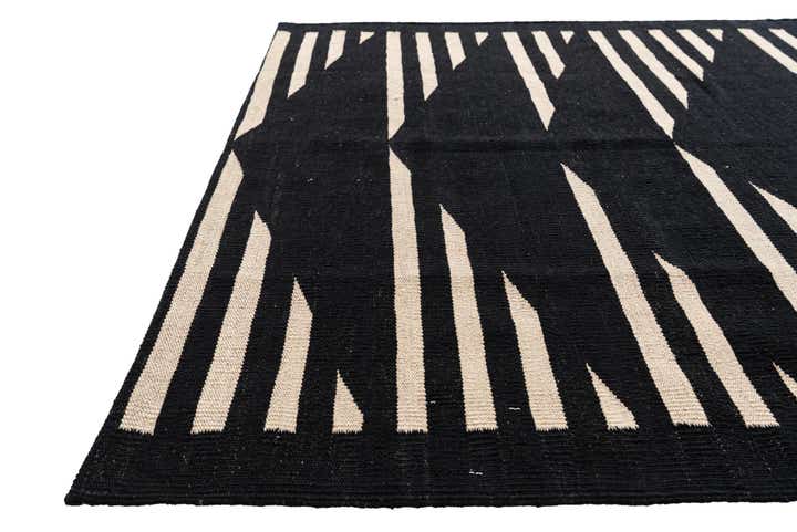4' 1 x 5' 7 Hand Woven Kilim Modern Wool Rug