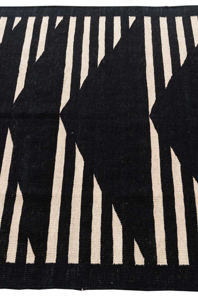 4' 1 x 5' 7 Hand Woven Kilim Modern Wool Rug