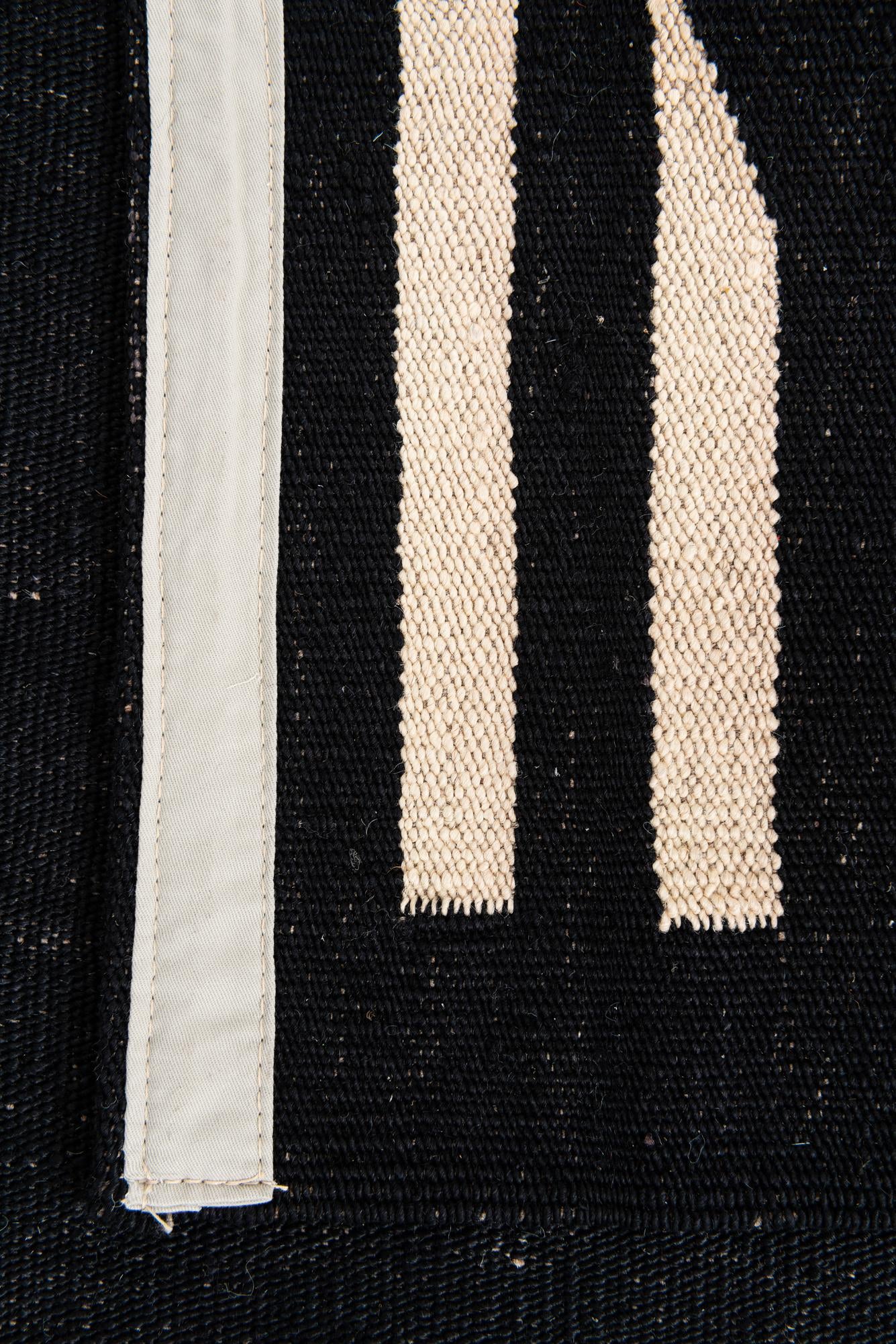 4' 1 x 5' 7 Hand Woven Kilim Modern Wool Rug