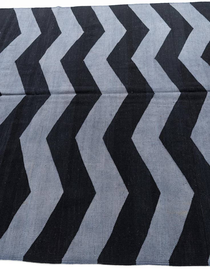 Detail image of 6' x 7' 7  Hand Woven Kilim Modern Wool Rug
