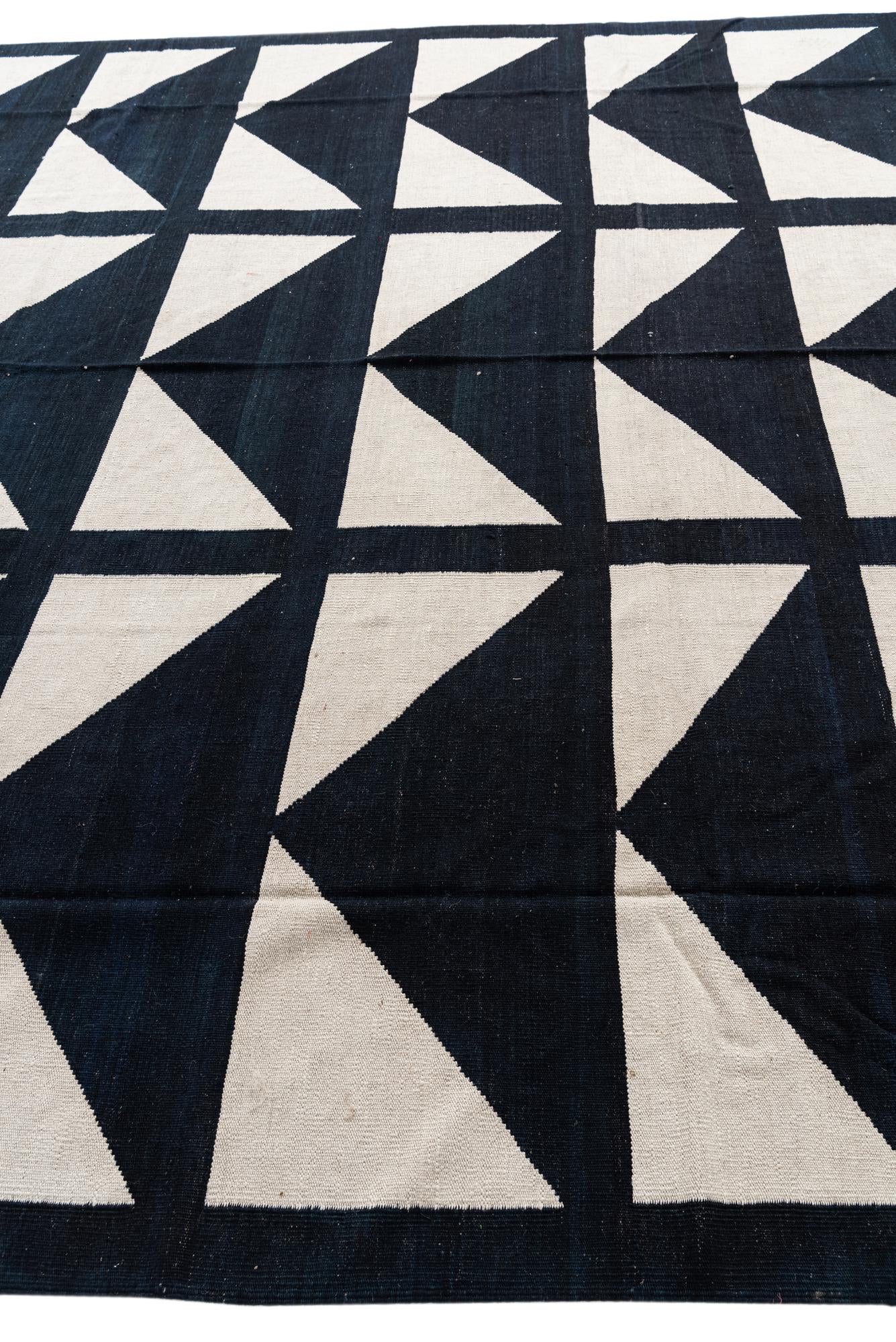 305cm x 395cm Hand Woven Kilim Modern Wool Rug