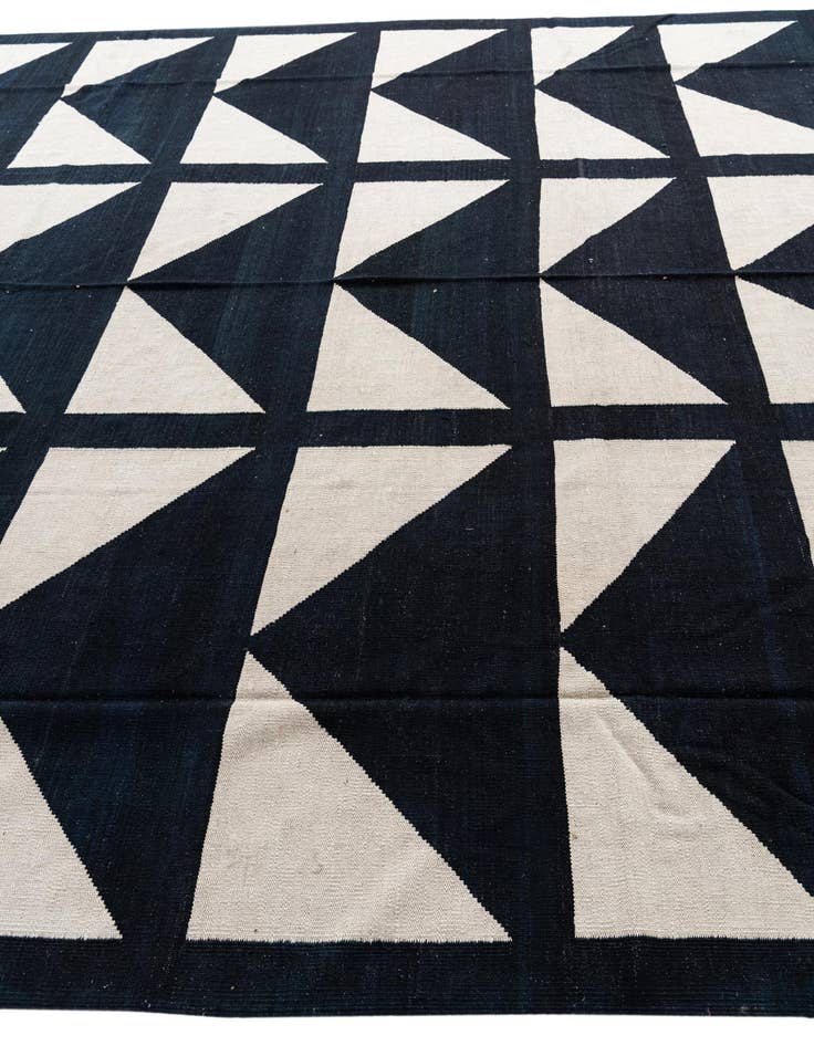 Detail image of 10' 1 x 13'  Hand Woven Kilim Modern Wool Rug