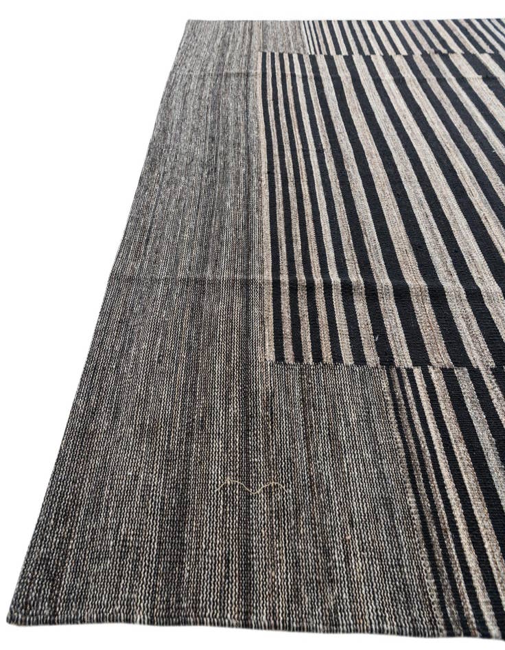 Detail image of 5' 10 x 7' 8  Hand Woven Kilim Modern Wool Rug