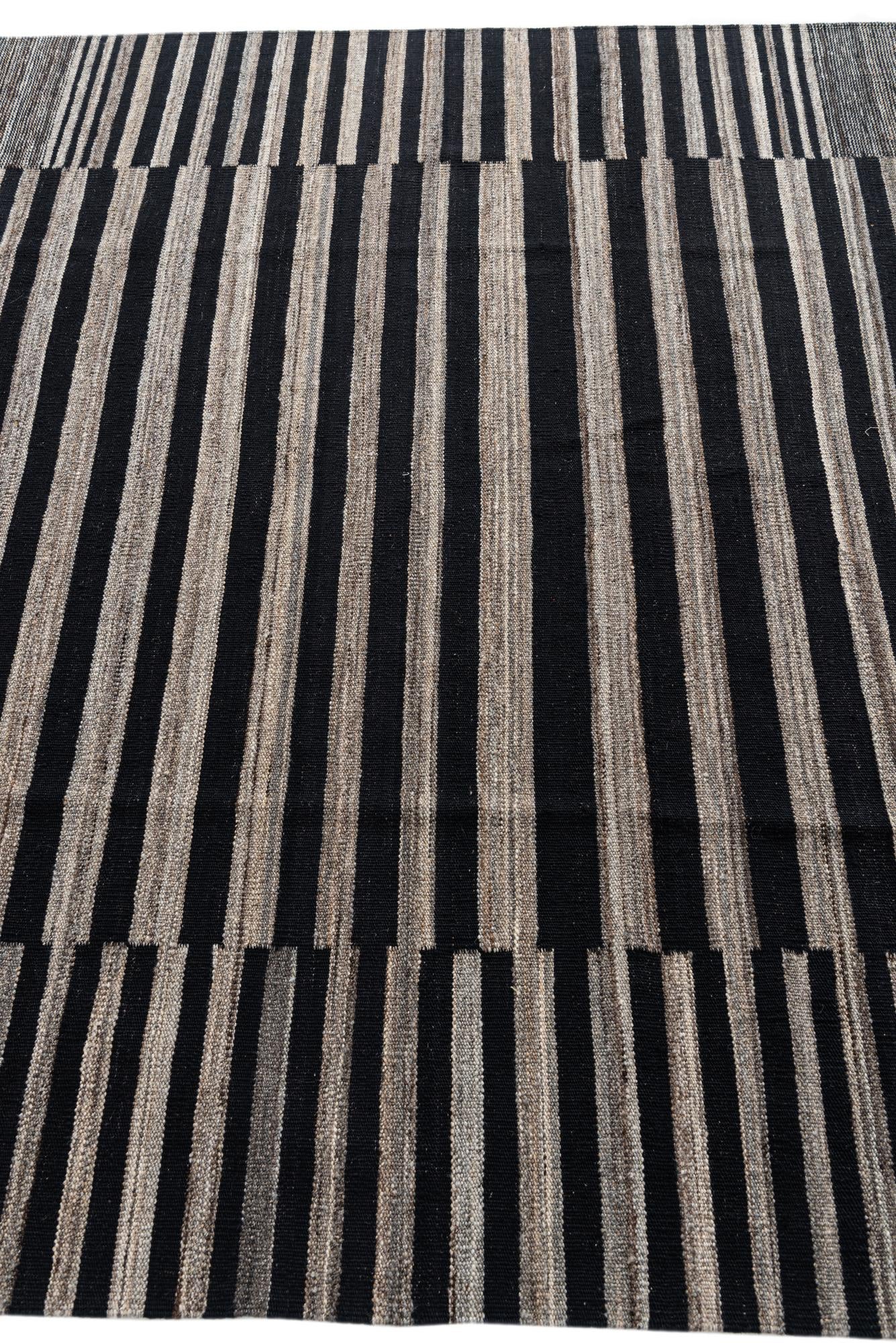 5' 10 x 7' 8 Hand Woven Kilim Modern Wool Rug