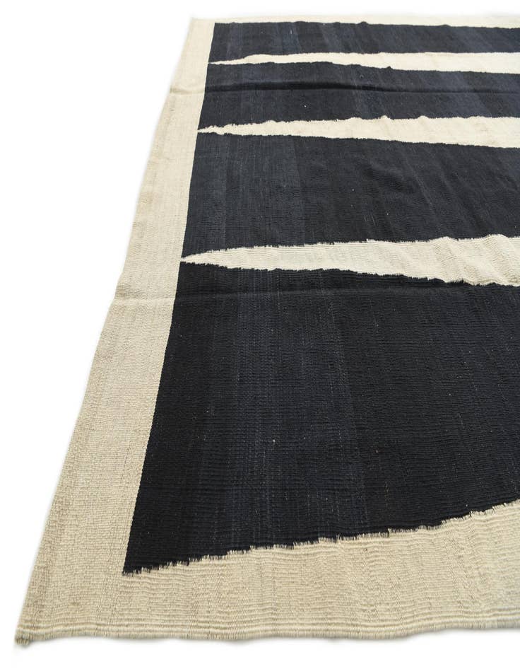 Detail image of 7' x 9' 6  Hand Woven Kilim Modern Wool Rug