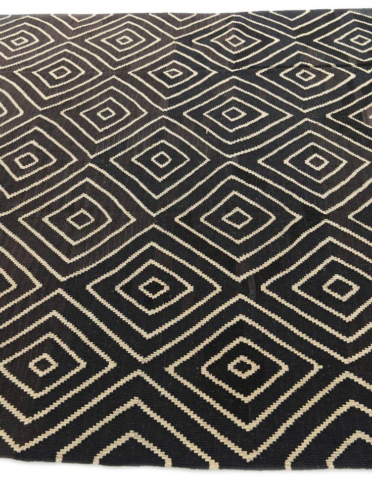 Detail image of 7' x 10'  Hand Woven Kilim Modern Wool Rug