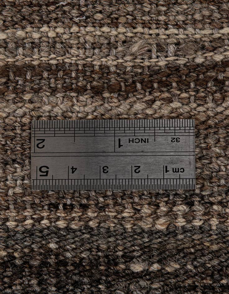 Detail image of 5' 6 x 6' 3  Hand Woven Kilim Modern Wool Rug