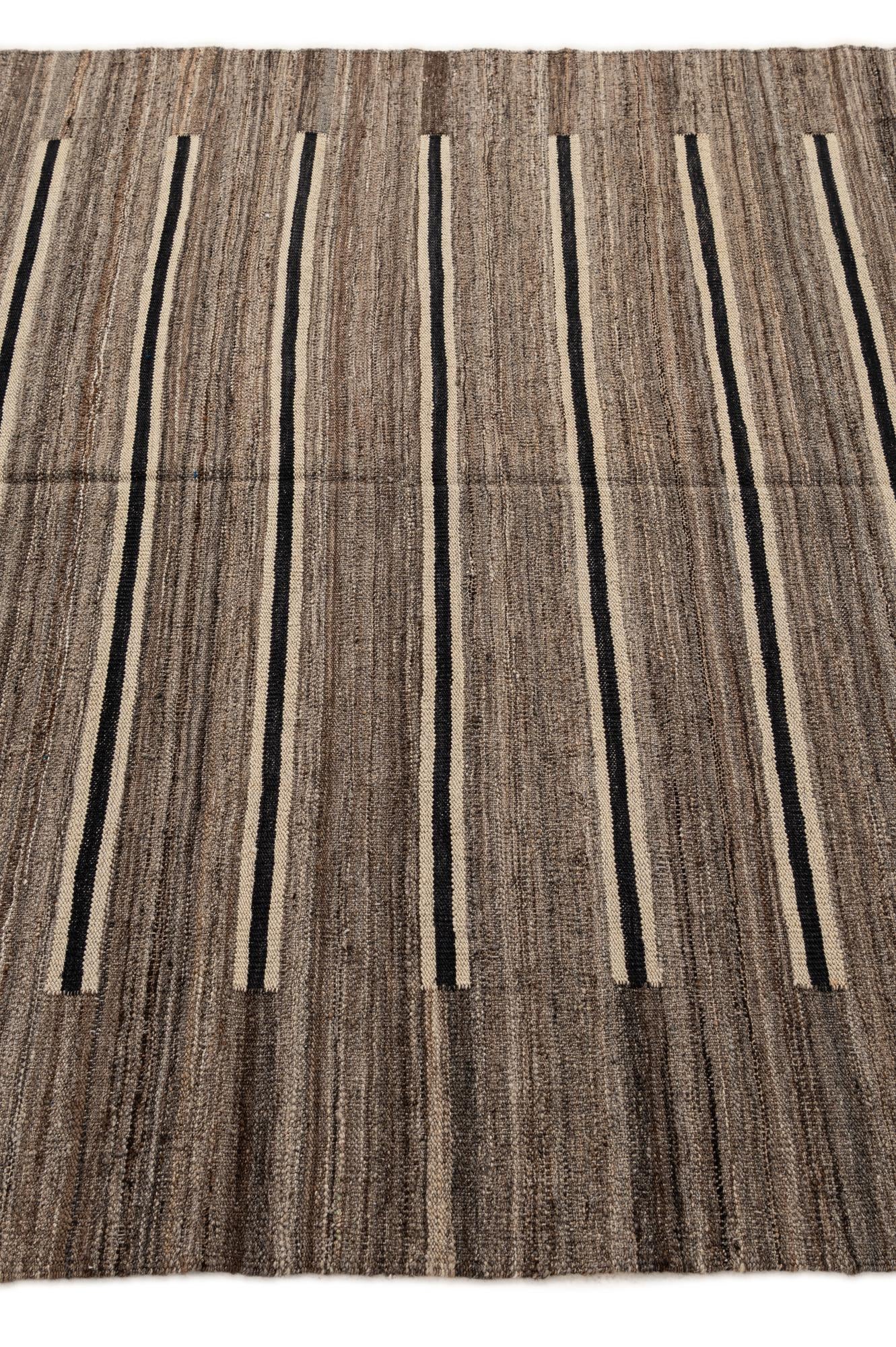 5' 6 x 6' 3 Hand Woven Kilim Modern Wool Rug