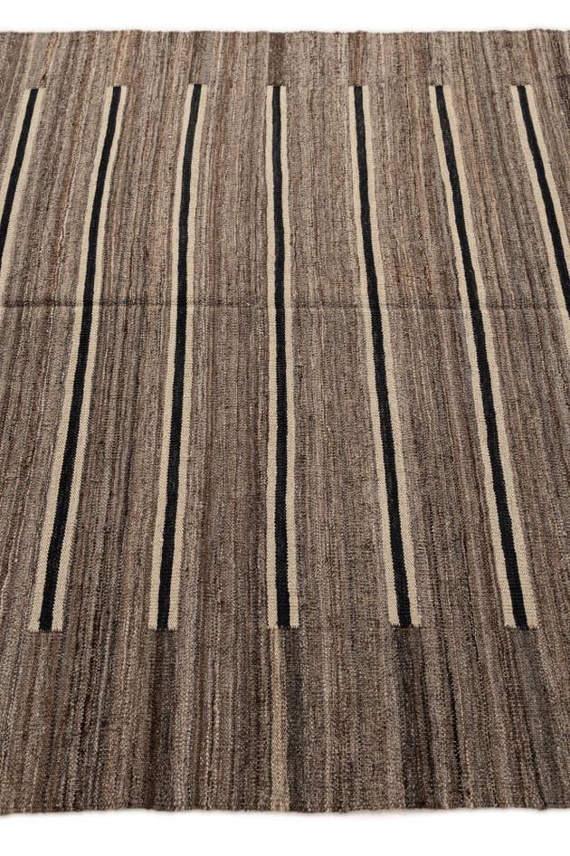 Detail image of 5' 6 x 6' 3 Hand Woven Kilim Modern Wool Rug