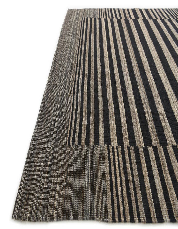 Detail image of 5' 2 x 6' 3 Hand Woven Kilim Modern Wool Rug