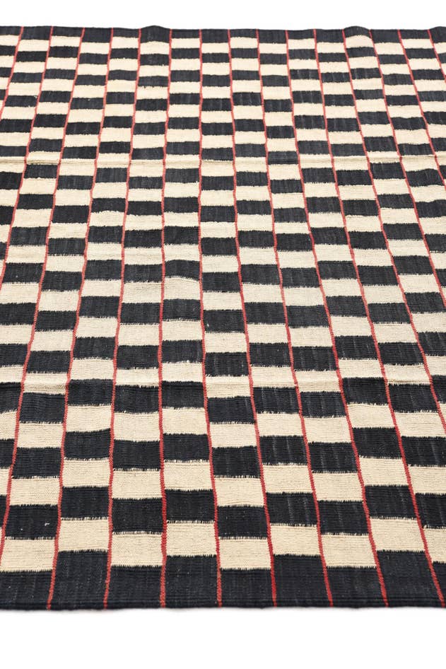 Detail image of 6' 9 x 9' 6 Hand Woven Kilim Modern Wool Rug