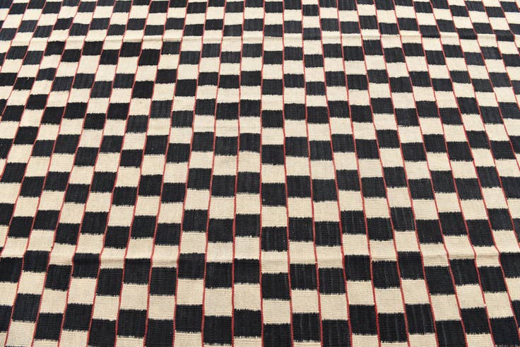 Detail image of 6' 9 x 9' 6 Hand Woven Kilim Modern Wool Rug