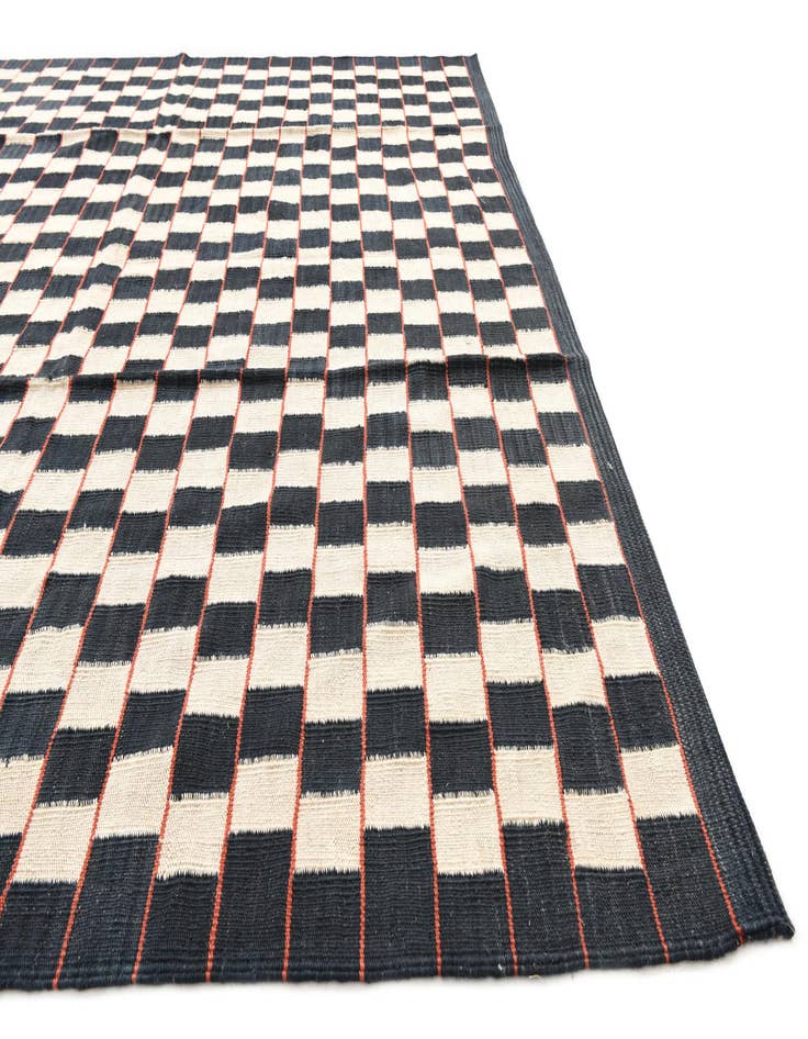 Detail image of 6' 8 x 9' 6  Hand Woven Kilim Modern Wool Rug