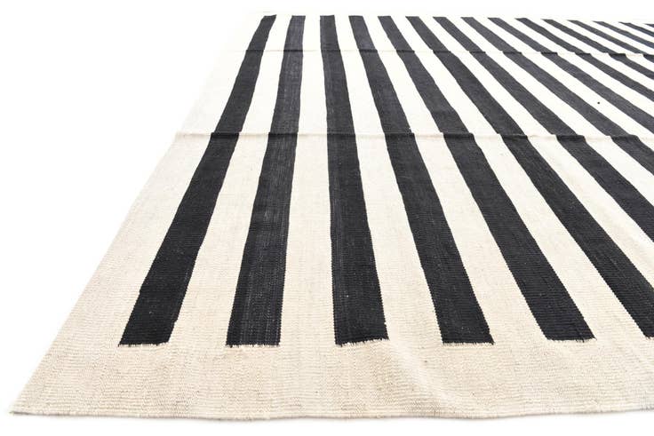Detail image of 8' 3 x 9' 8 Hand Woven Kilim Modern Wool Rug