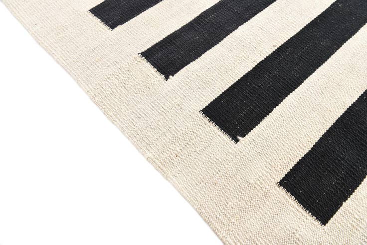 Detail image of 8' 3 x 9' 8 Hand Woven Kilim Modern Wool Rug