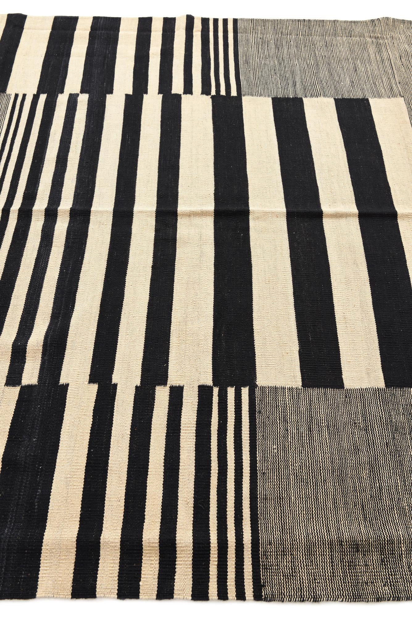 6' x 7' 7 Hand Woven Kilim Modern Wool Rug