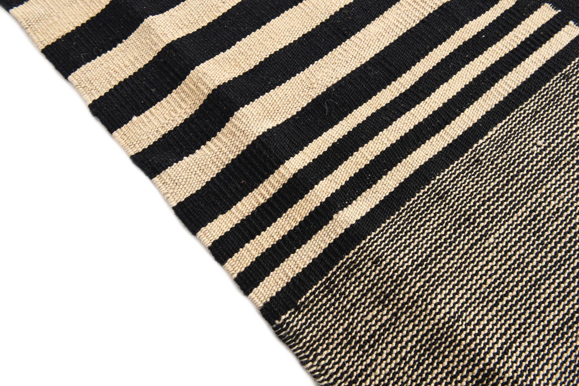 6' x 7' 7 Hand Woven Kilim Modern Wool Rug
