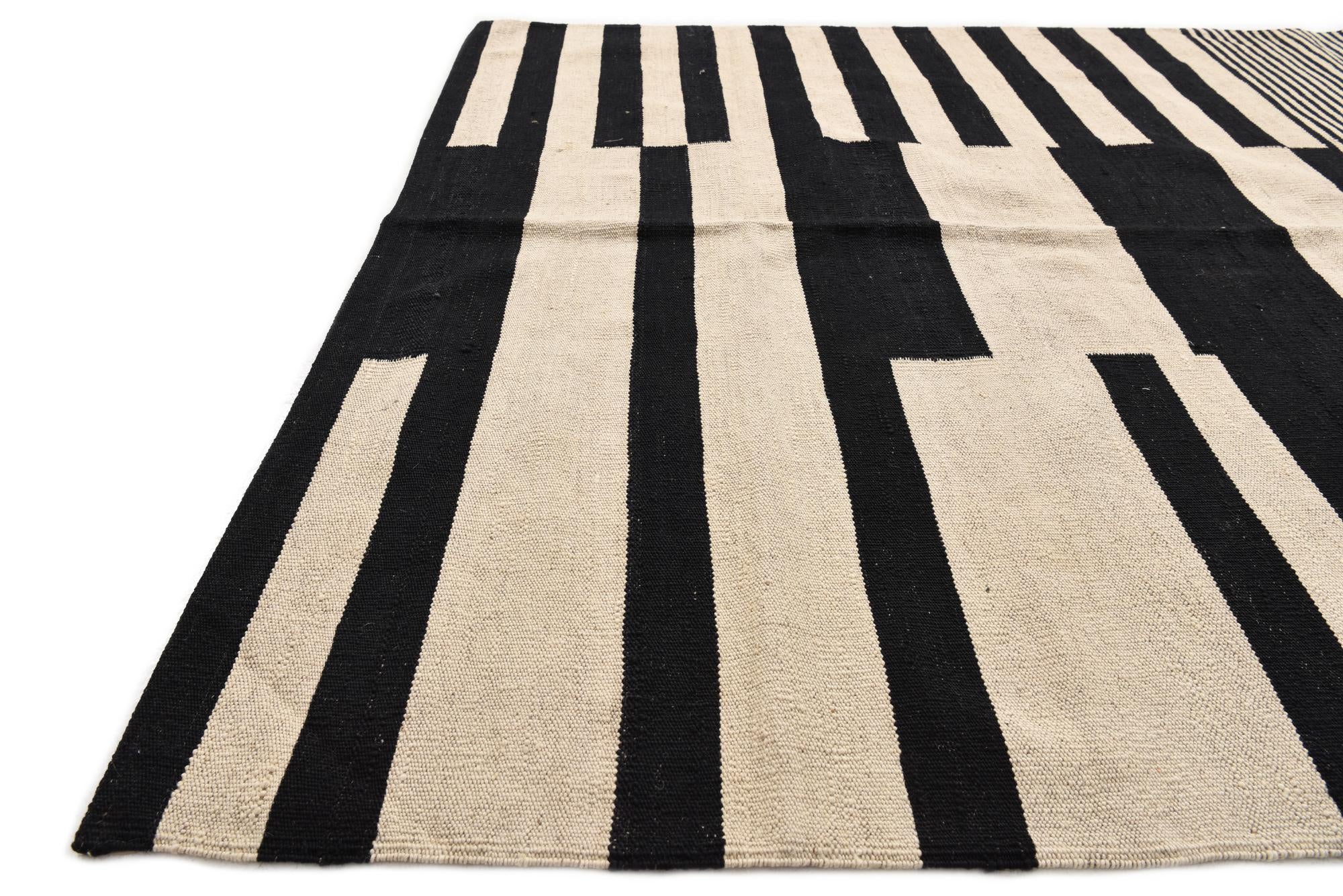 4' 10 x 6' 9 Hand Woven Kilim Modern Wool Rug