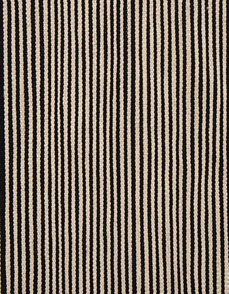 Detail image of 4' 10 x 6' 9  Hand Woven Kilim Modern Wool Rug