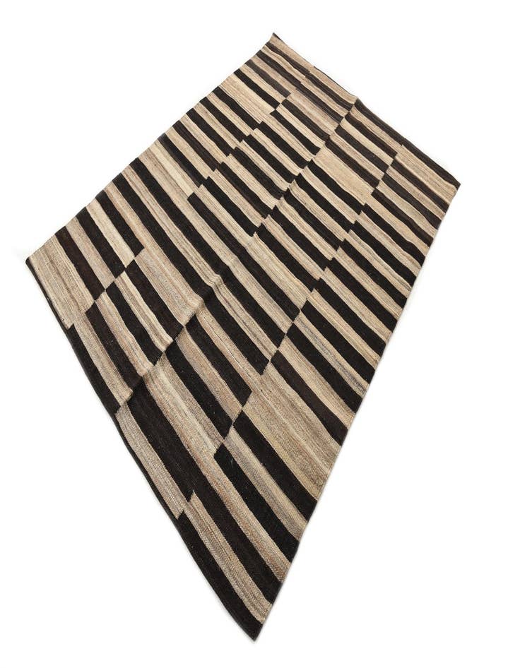 Detail image of 4' 3 x 5' 10  Hand Woven Kilim Modern Wool Rug