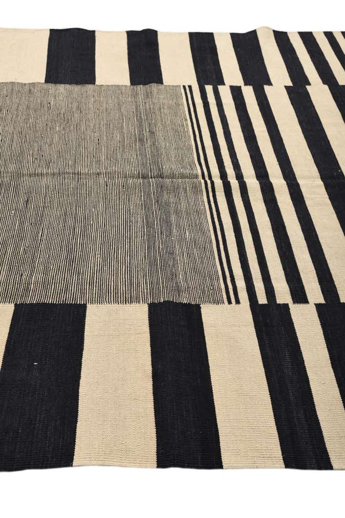 6' 10 x 9' 6 Hand Woven Kilim Modern Wool Rug