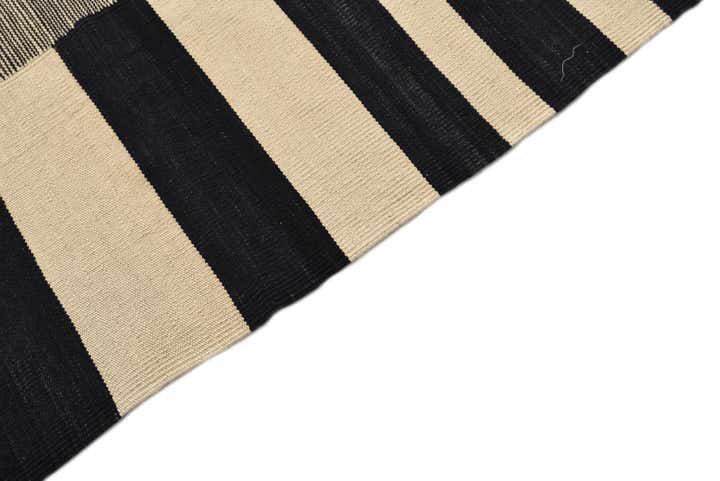 6' 10 x 9' 6 Hand Woven Kilim Modern Wool Rug