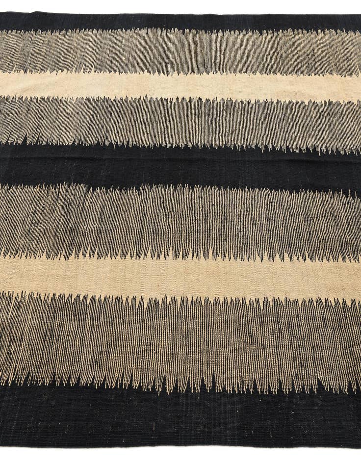 Detail image of 6' 1 x 7' 7  Hand Woven Kilim Modern Wool Rug