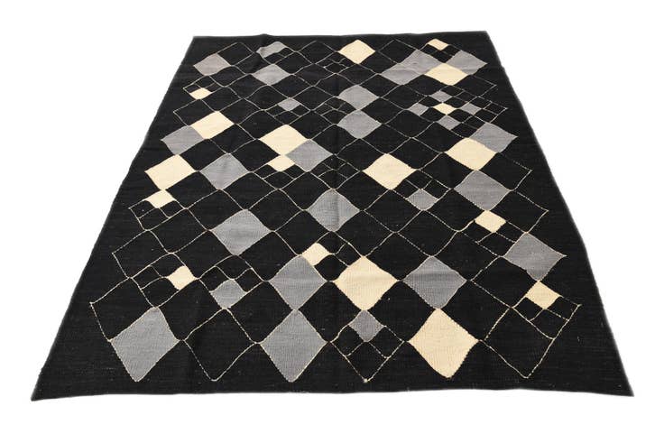 Detail image of 5' 1 x 6' 5 Hand Woven Kilim Modern Wool Rug