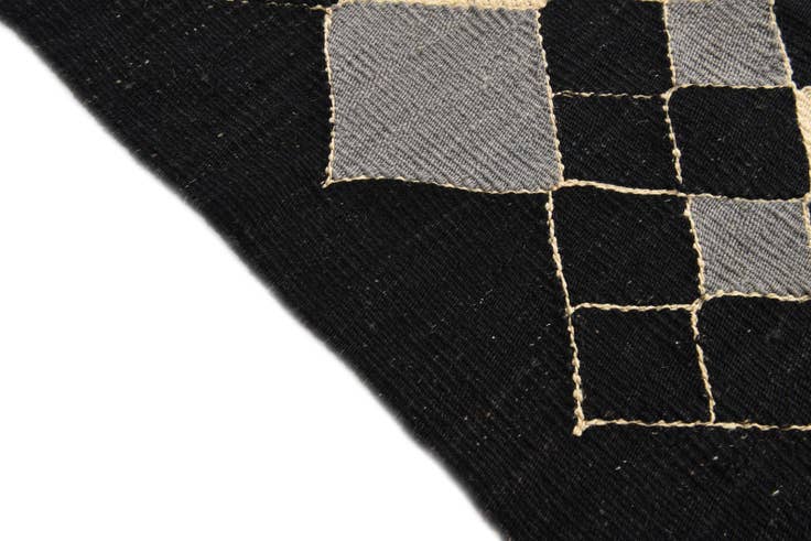 Detail image of 5' 1 x 6' 5 Hand Woven Kilim Modern Wool Rug