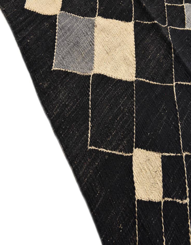 Detail image of 5' 9 x 7' 7  Hand Woven Kilim Modern Wool Rug