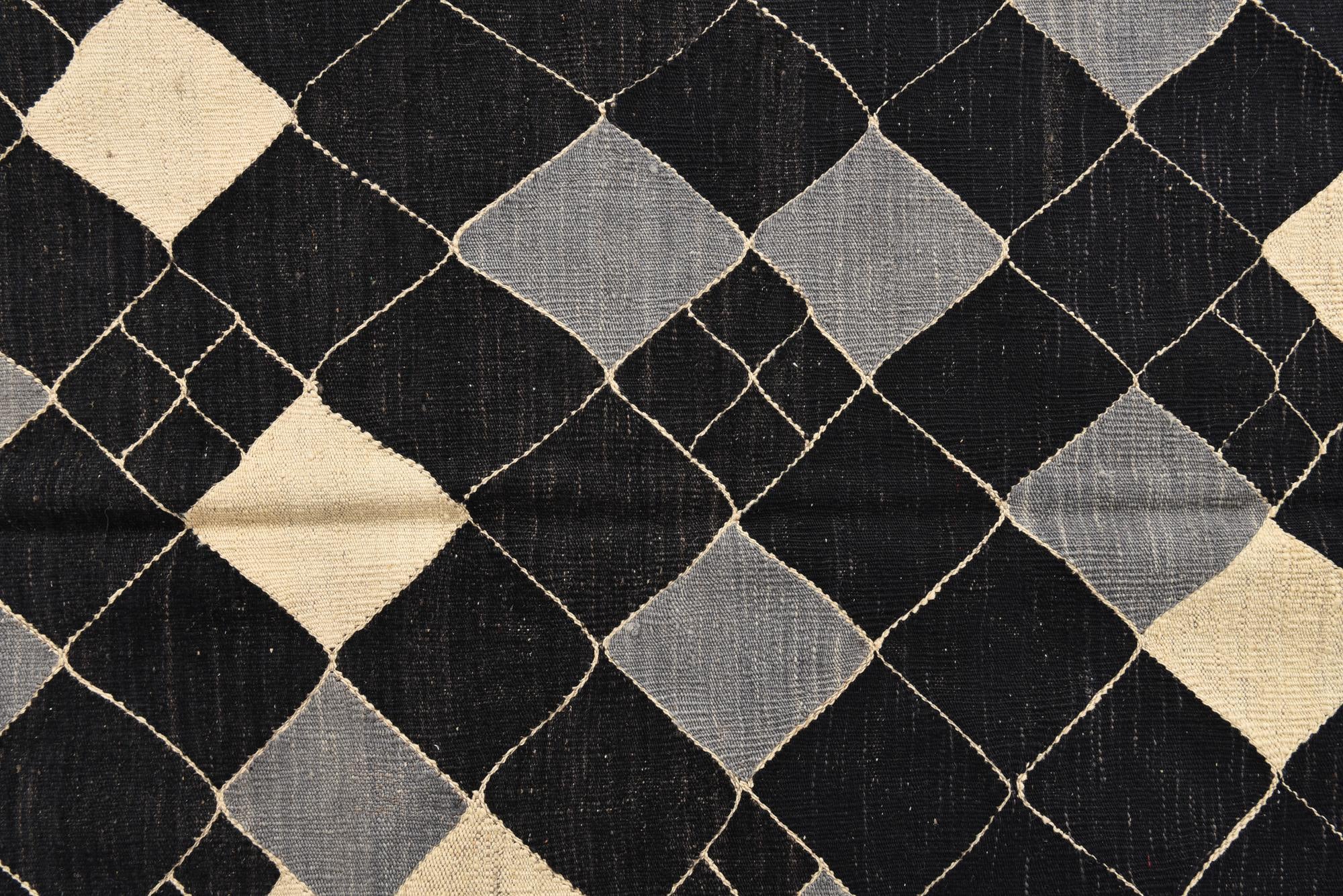 5' 9 x 7' 7 Hand Woven Kilim Modern Wool Rug