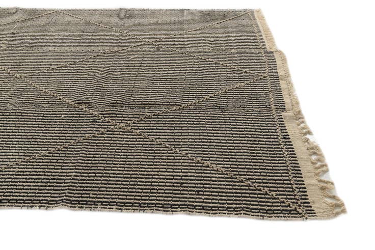 Detail image of 5' 6 x 8' 8 Hand Woven Kilim Modern Wool Rug